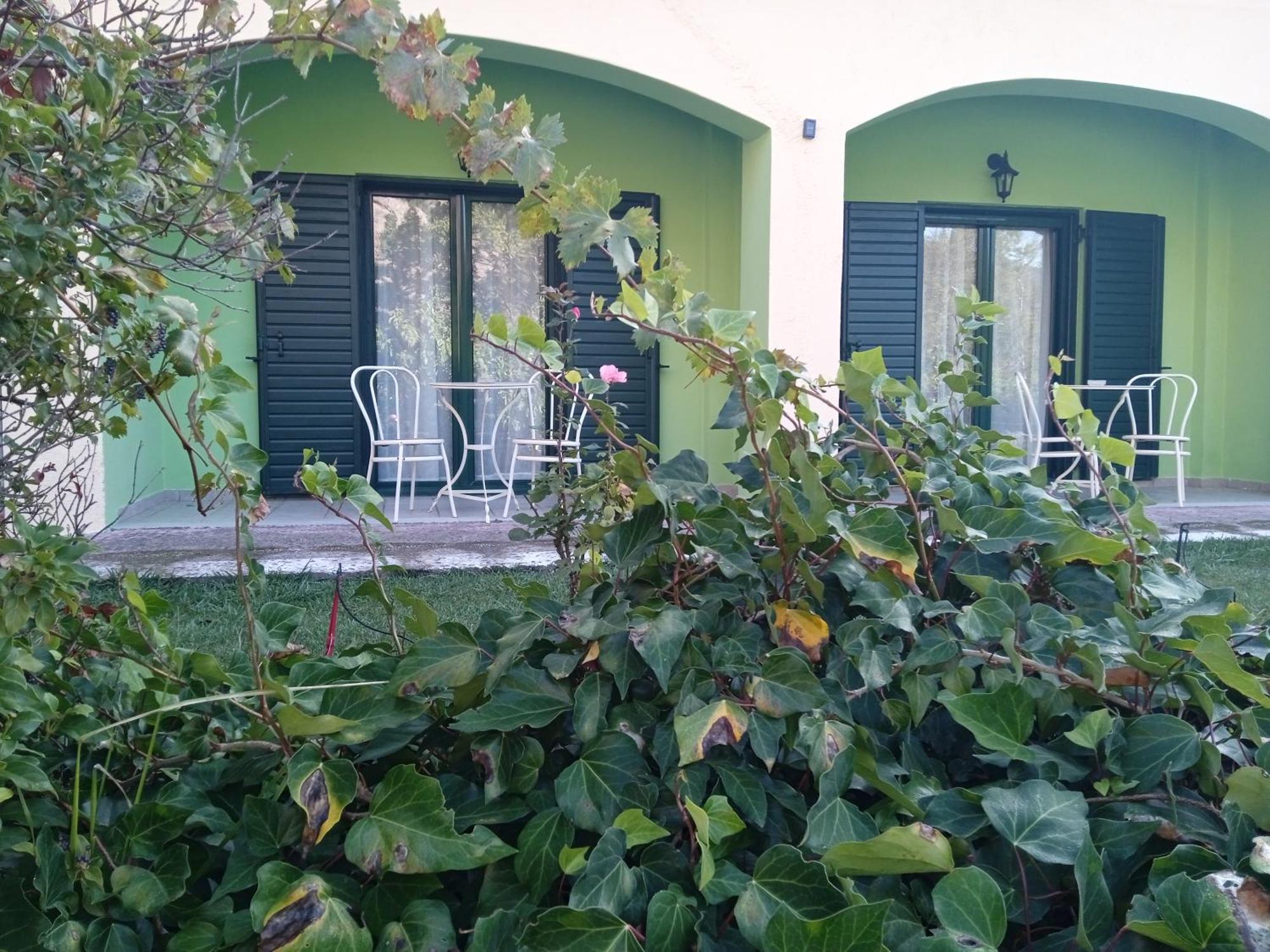 Guesthouse Eleftherios Калаврита Экстерьер фото