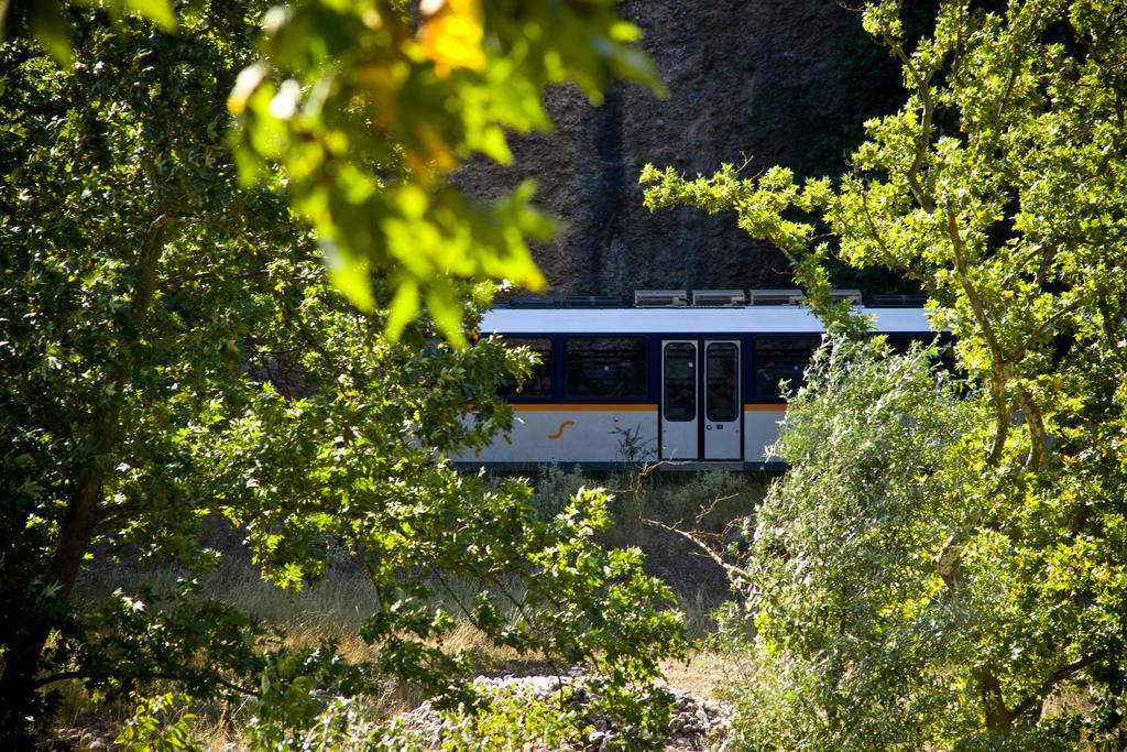 Guesthouse Eleftherios Калаврита Экстерьер фото